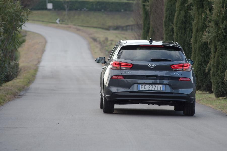  Hyundai i30 2017 года  (фото 27 из 43)